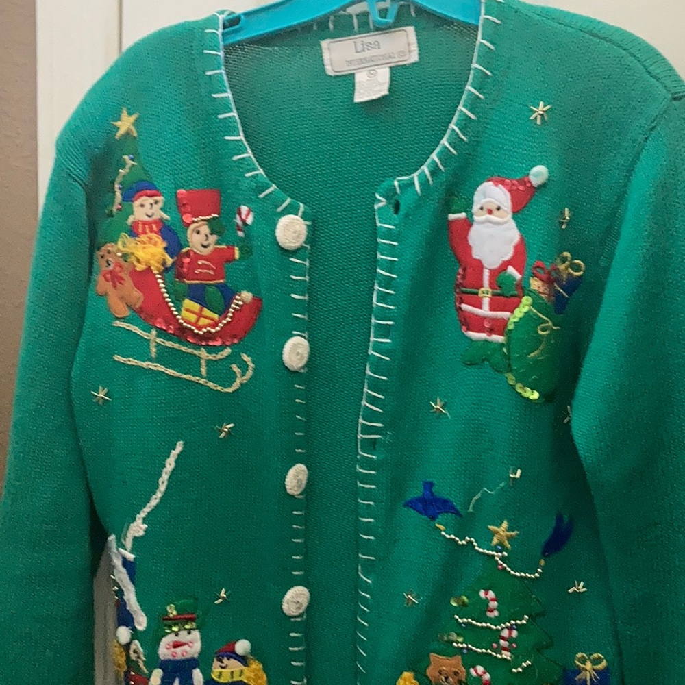 FINAL MARKDOWN Lisa international holiday sweater medium